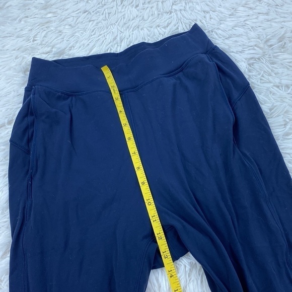 Lululemon Rejuvenate Crop *18" Blue - Picture 4 of 8